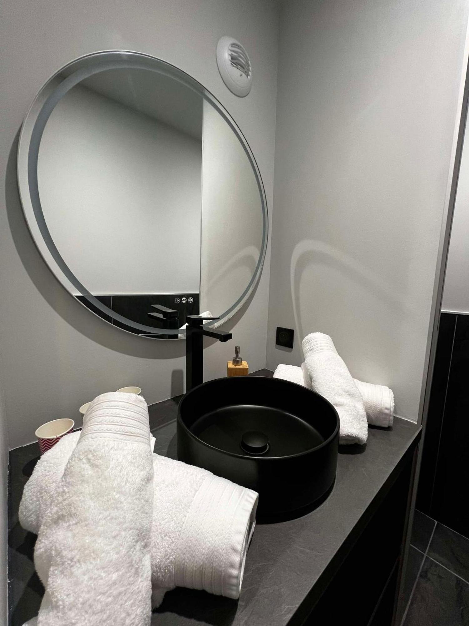 Appartement Le Flamboyant - Wifi - Central - Cosy Экс-ле-Бен Экстерьер фото